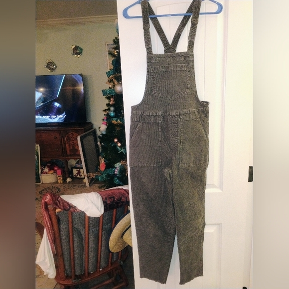 aerie Denim - Aerie Charcoal Corduroy Overalls Sz XS